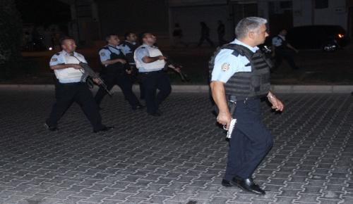 Adana’da silahlı saldırı: 3 polis ve 1 vatandaş yaralı