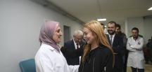 Hollywood yıldızı Lindsay Lohan, Suriyelileri ziyaret etti