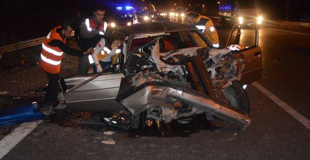 Kaza yapan otomobilden esrar ve uyuşturucu haplar çıktı