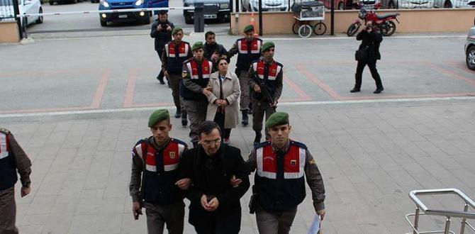 Sınırda yakalanan akademisyen çift tutuklandı