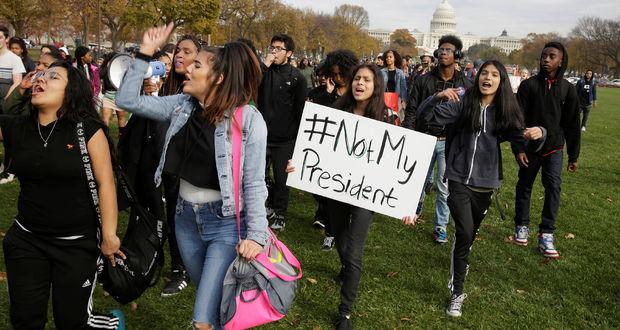 Trump, başkan Washington’da protesto edildi!