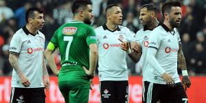 Beşiktaş-Atiker Konyaspor maçına Medel-Quaresma kavgası damga vurdu