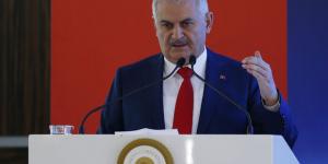 Binali Yıldırım’dan Tarık Akan mesajı